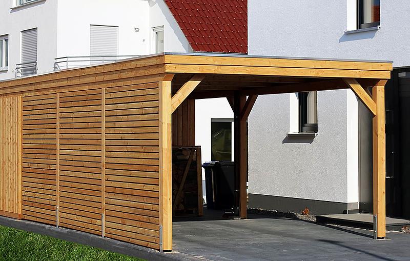 modernes Holzcarport 